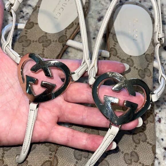 GUCCI Double G Heart Monogram T-Strap Flat Sandals Size 39 US 8.5 Neutral - Picture 3 of 11